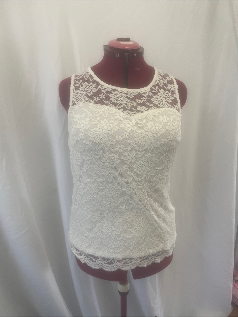 Lace Overlay Sleeveless Top - White. New without tags
